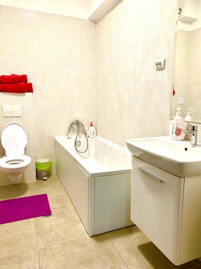 Karina New Flat Near Palas Mall ヤシ エクステリア 写真
