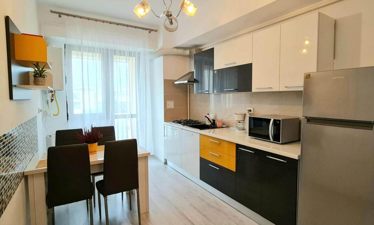 Karina New Flat Near Palas Mall ヤシ エクステリア 写真